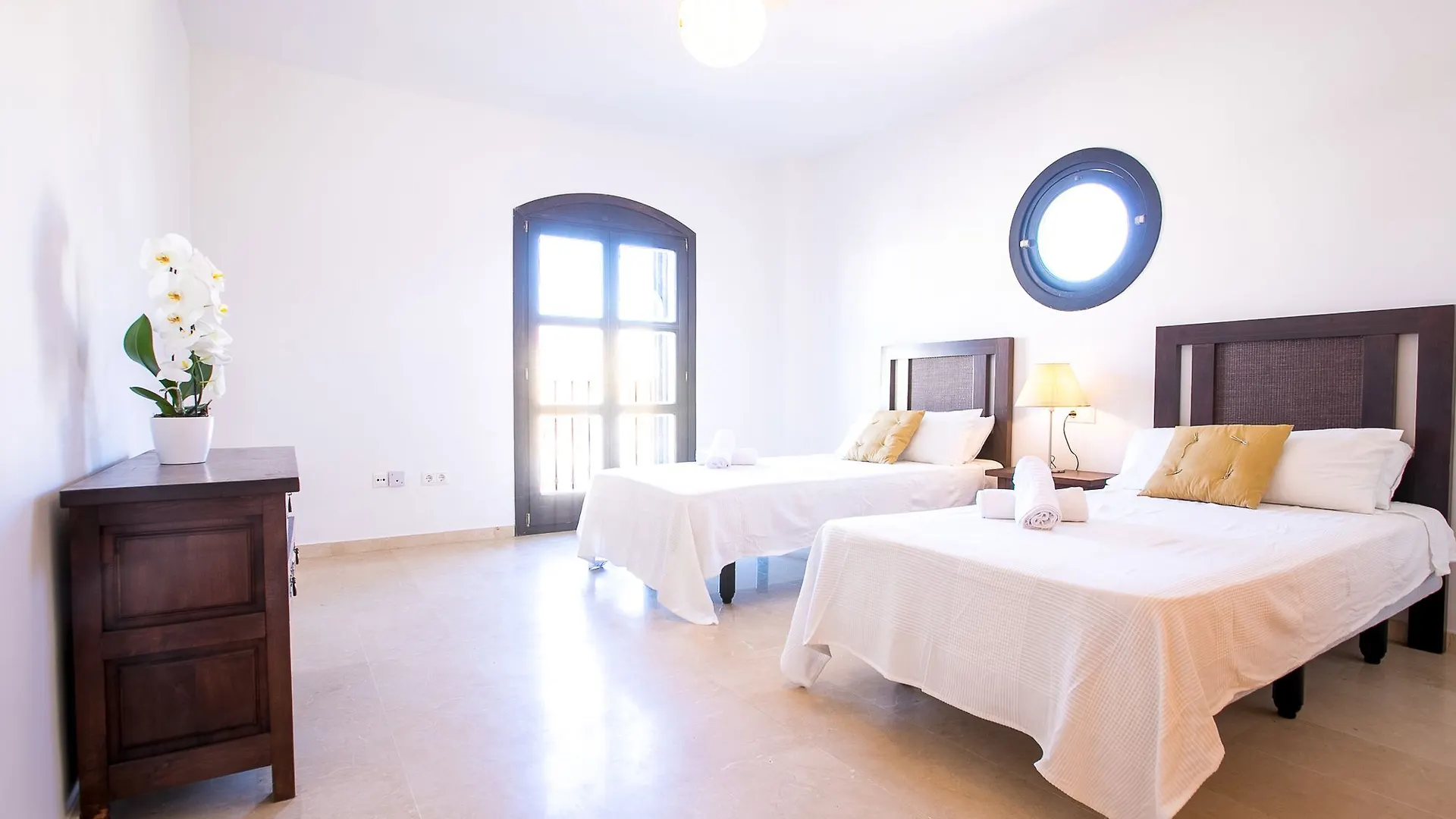 Oleholidays Adosado Villas Y Golf Guadalmina Urbanizacion Privada Marbella