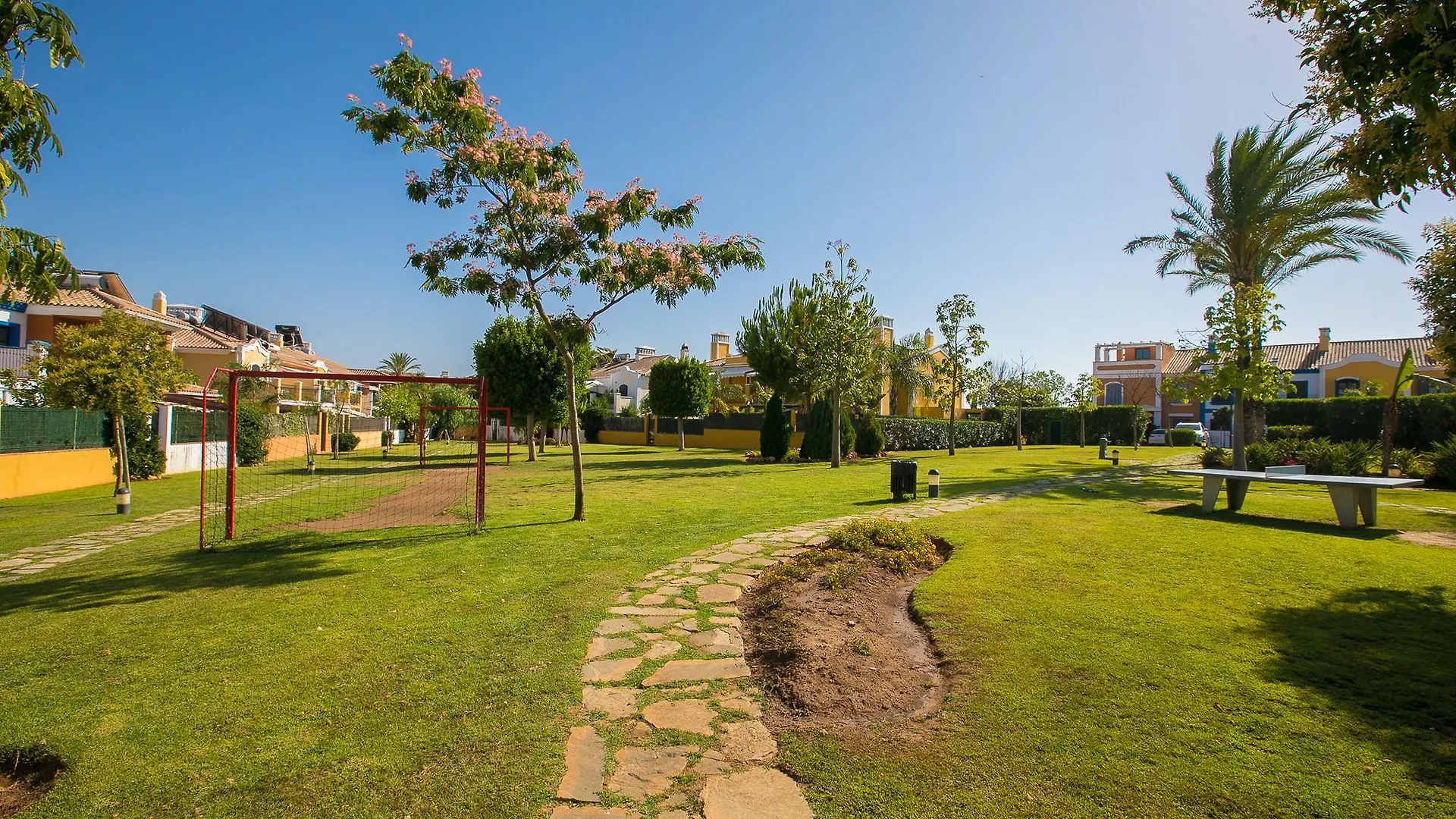 Oleholidays Adosado Villas Y Golf Guadalmina Urbanizacion Privada Marbella