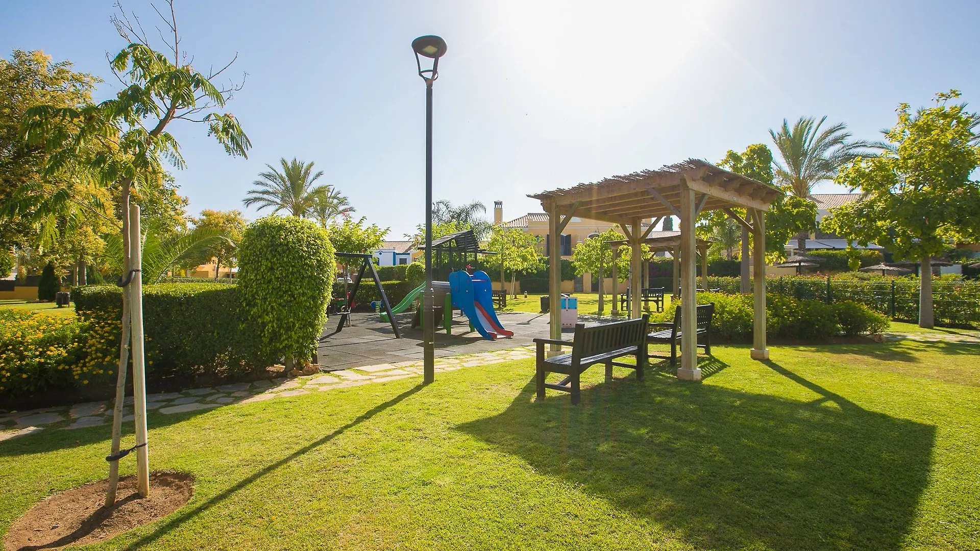 Feriehus Oleholidays Adosado Villas Y Golf Guadalmina Urbanizacion Privada Marbella